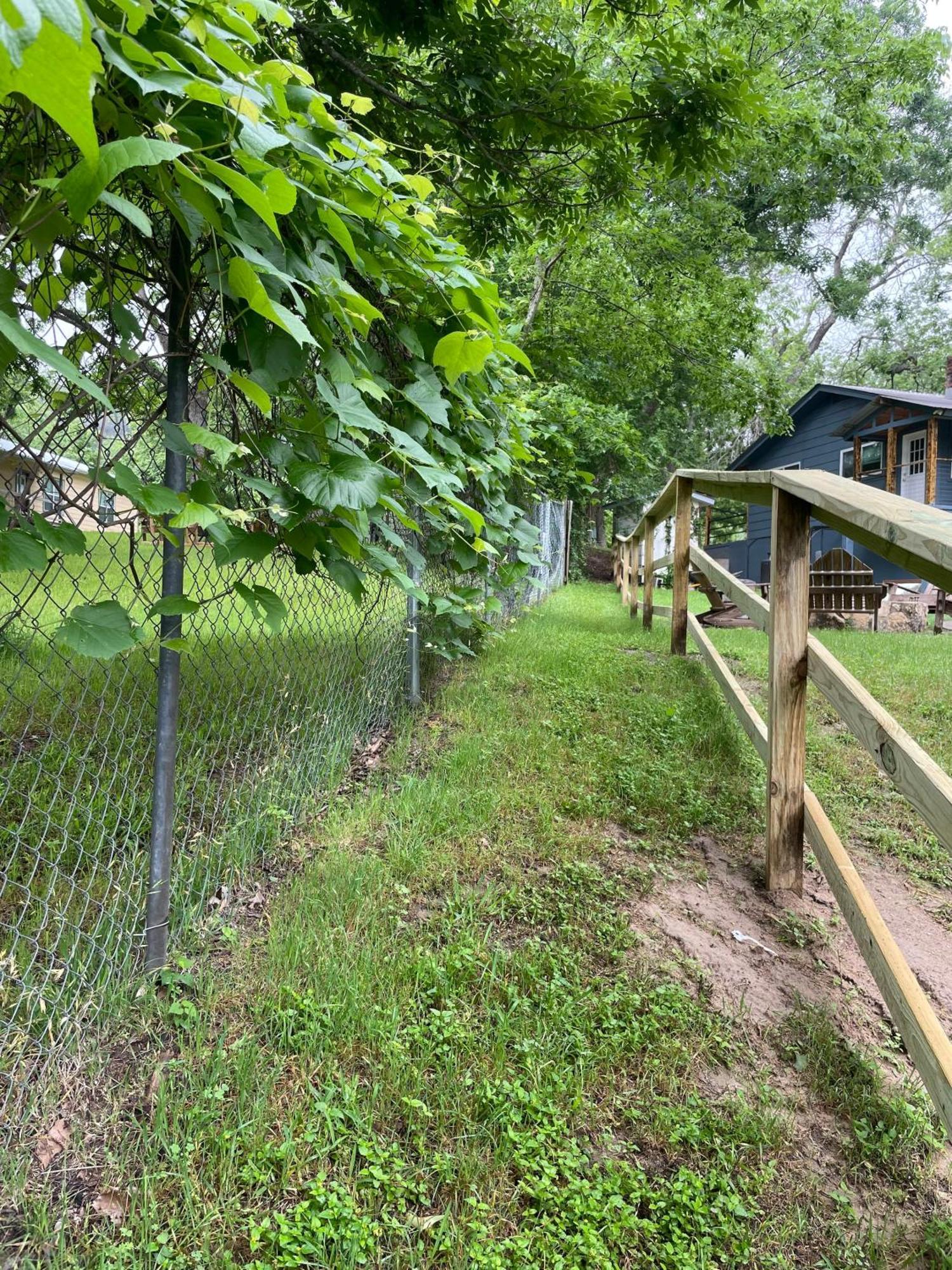 Pet Friendly Tiny House Rental With New Access To Guadalupe River Nbtx New Braunfels Exterior photo